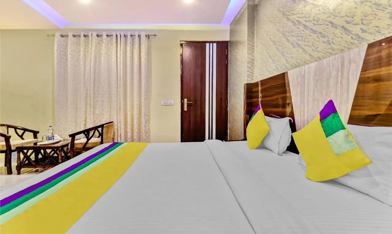 Itsy Hotels Royal Residency Sohana