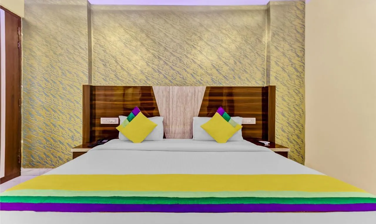 Itsy Hotels Royal Residency Sohana