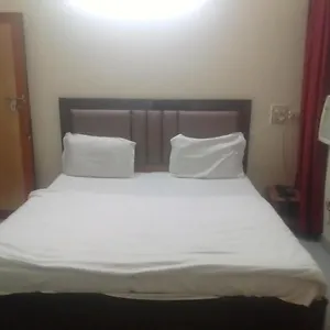 Diamond Palace 45c Hotel