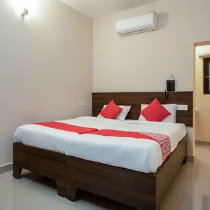 Oyo 30543 La Mer Kozhikode